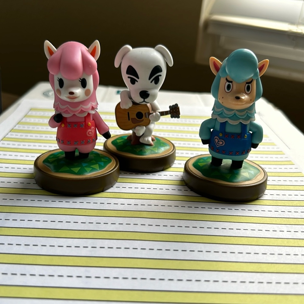 THREE Animal Crossing Amiibos